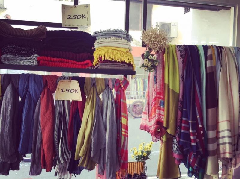 Top 9 cửa hàng bán khăn choàng cổ đẹp nhất ở TP.HCM