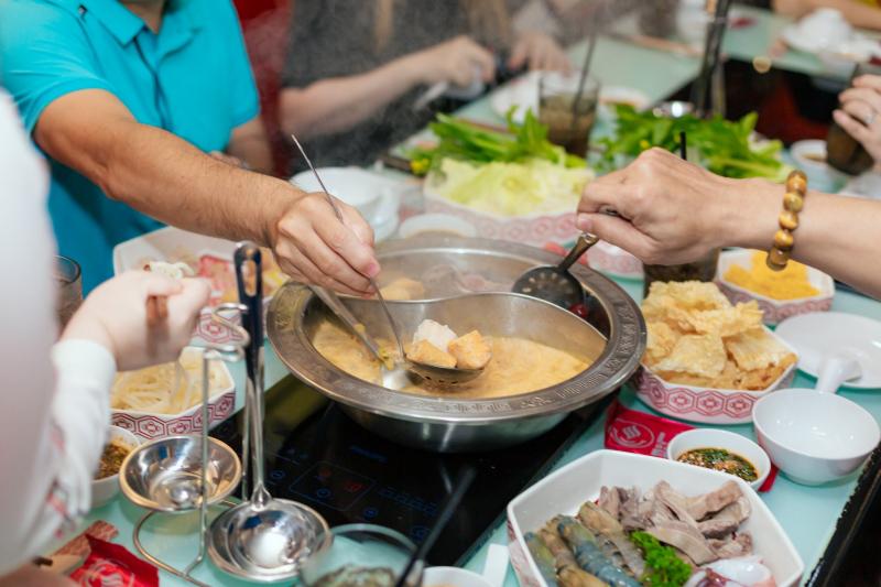 Bone & Pot - Lẩu, Dimsum Hồng Kông