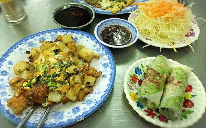 Top 15 quán bột chiên ngon nhất Sài Gòn