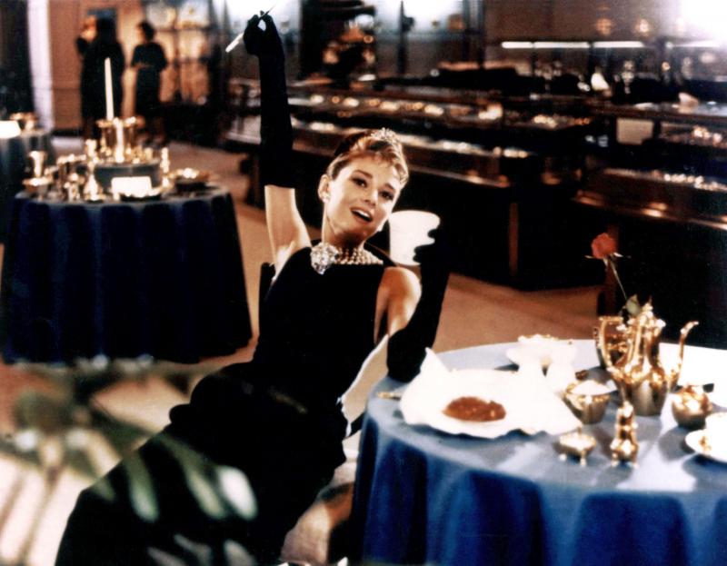 Nàng Holly xinh đẹp trong Breakfast at Tiffany's