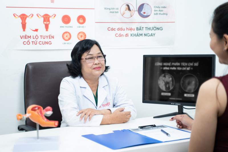 BS.CKI Đồng Thị Bạch Tuyết – Hơn 35 năm kinh nghiệm điều trị và đánh giá sức khỏe phụ khoa tổng thể