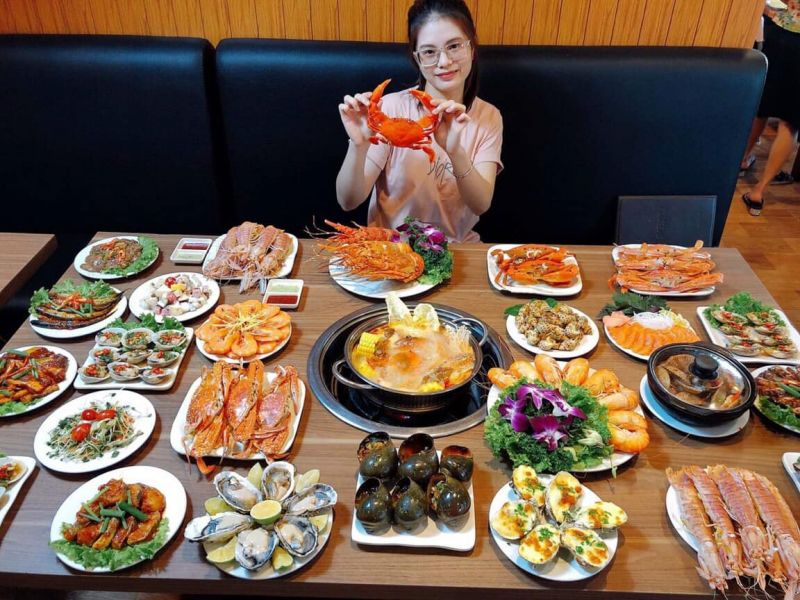 Chef Dzung's Seafood Buffet