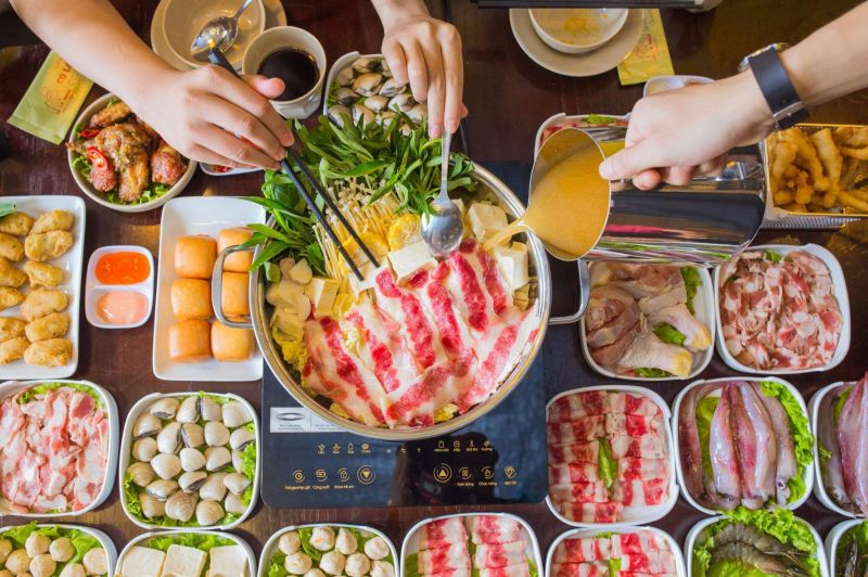 Buffet Cô Lô Nhuê - Lẩu Hải Sản 2 Ngăn - Cổ Nhuế 2