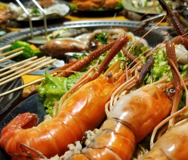 Buffet Hải Sản Những Chàng Trai