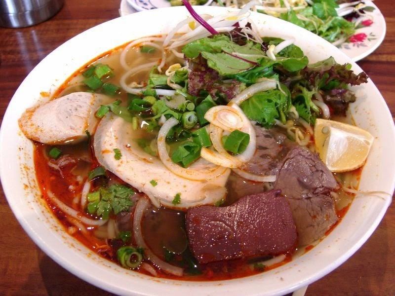 Bún bò Nha Trang