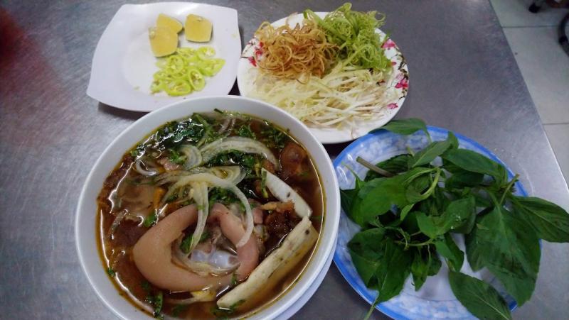 Bún bò Chị Bảy