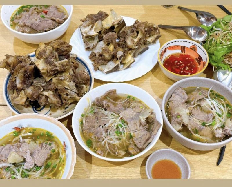 Bún Bò Cô Hạnh