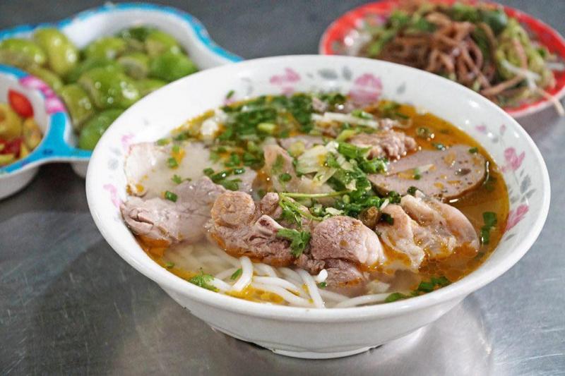 Bún Bò Cô Liên