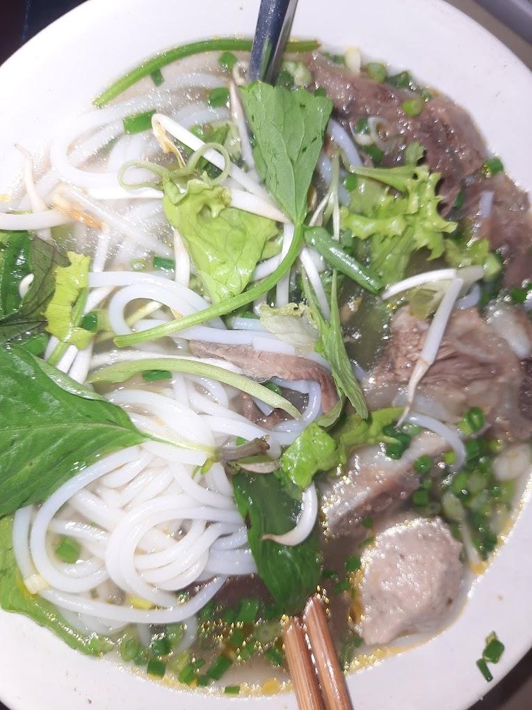 Bún Bò Hiền Vy