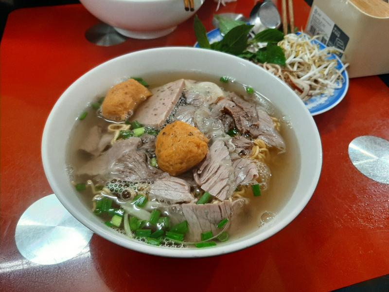 Bún bò Huế 110 E3 Lê Thanh Nghị