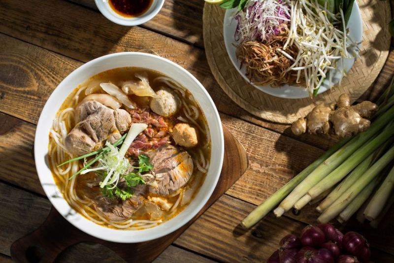 Bún bò Huế 110 E3 Lê Thanh Nghị