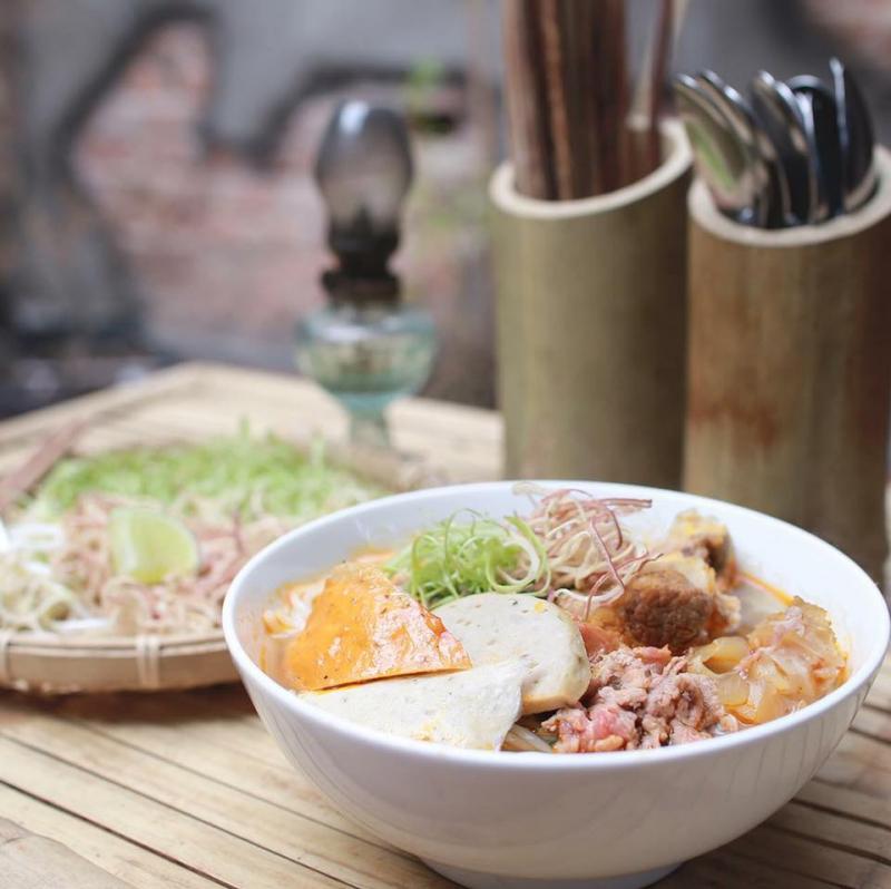 Bún bò Huế 110 E3 Lê Thanh Nghị