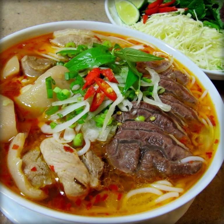 Bát bún bò huế ngon !