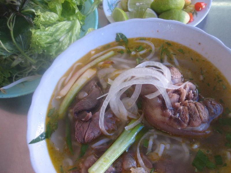 Món ăn ngon rẻ trên đường 20 Thước Sài Gòn