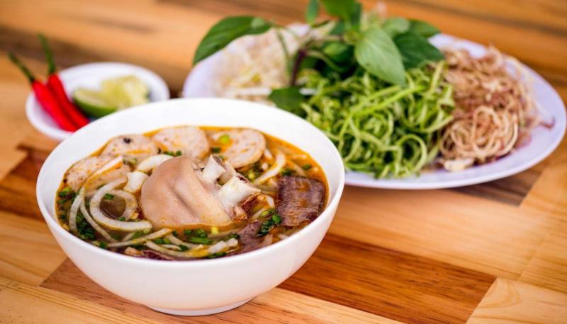 Bún Bò Huế 581 Quang Trung