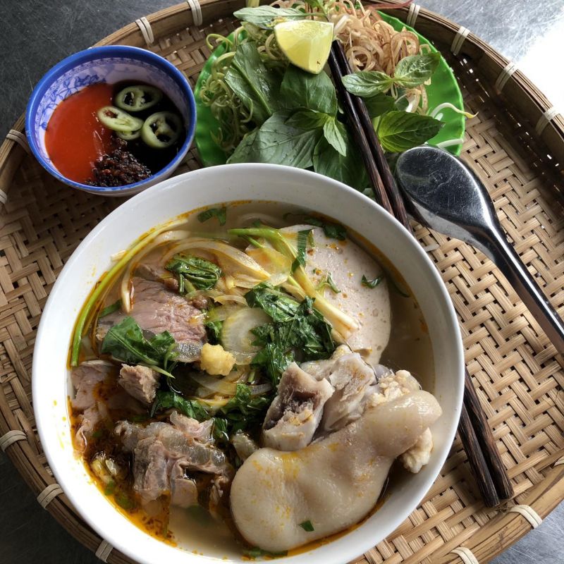 Bún bò Huế 65