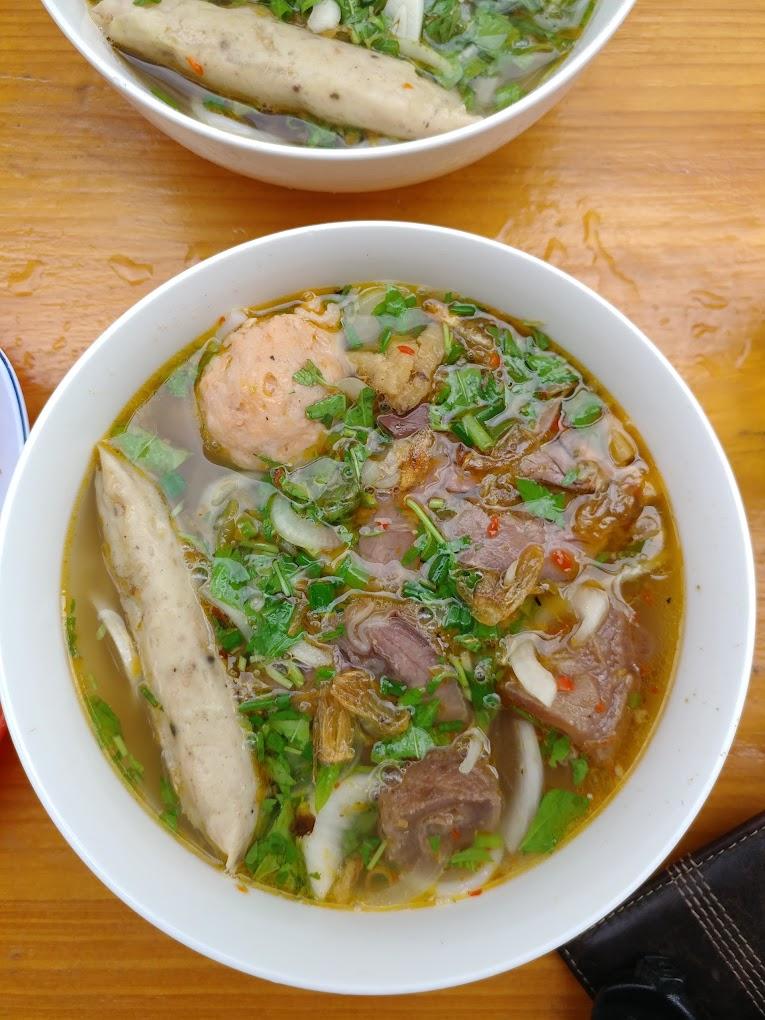 Bún bò Huế cô Hà