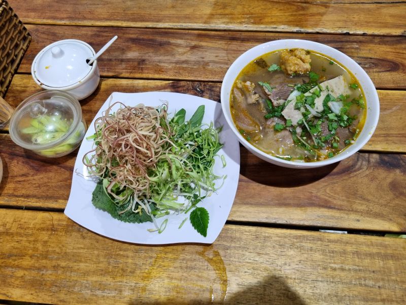 Bún Bò Huế Mệ Ơi