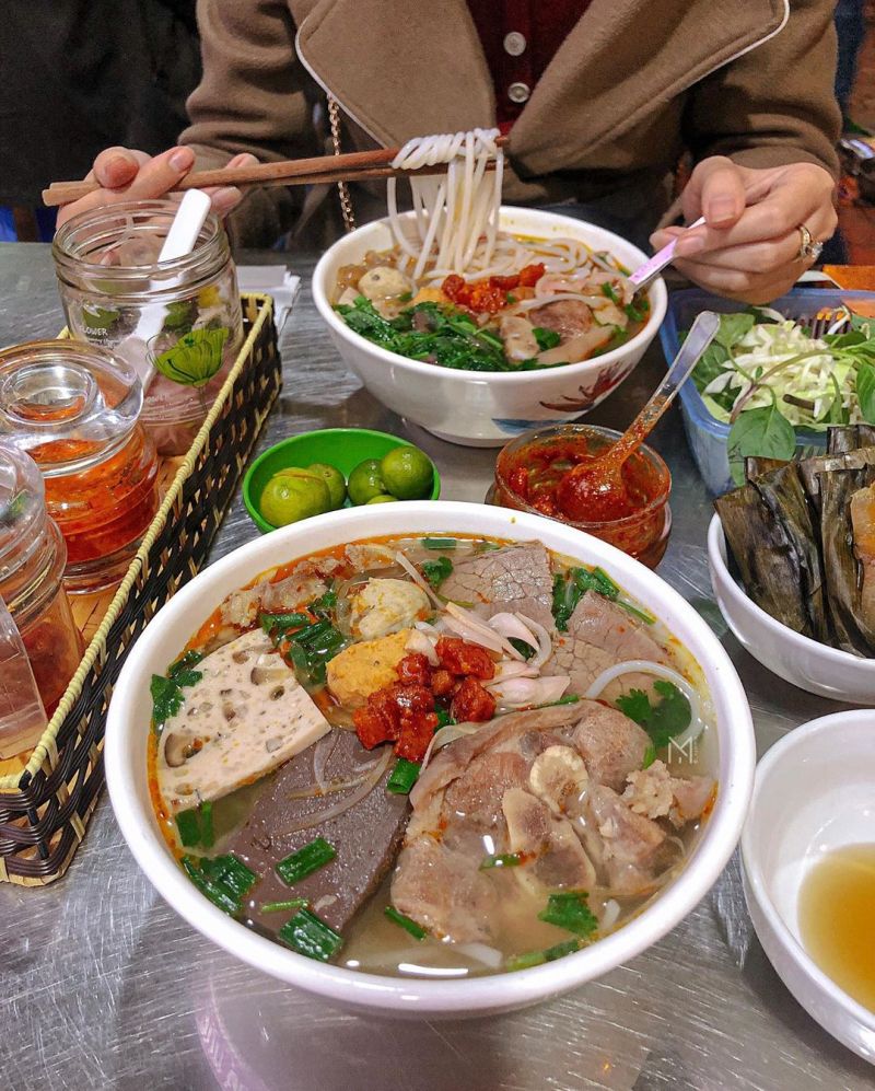 Bún Bò Huế - Mì Quảng Anh Tú