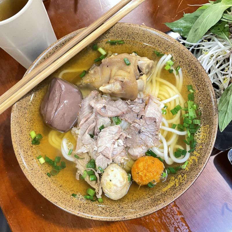 Bún Bò Huế Ngự Uyển