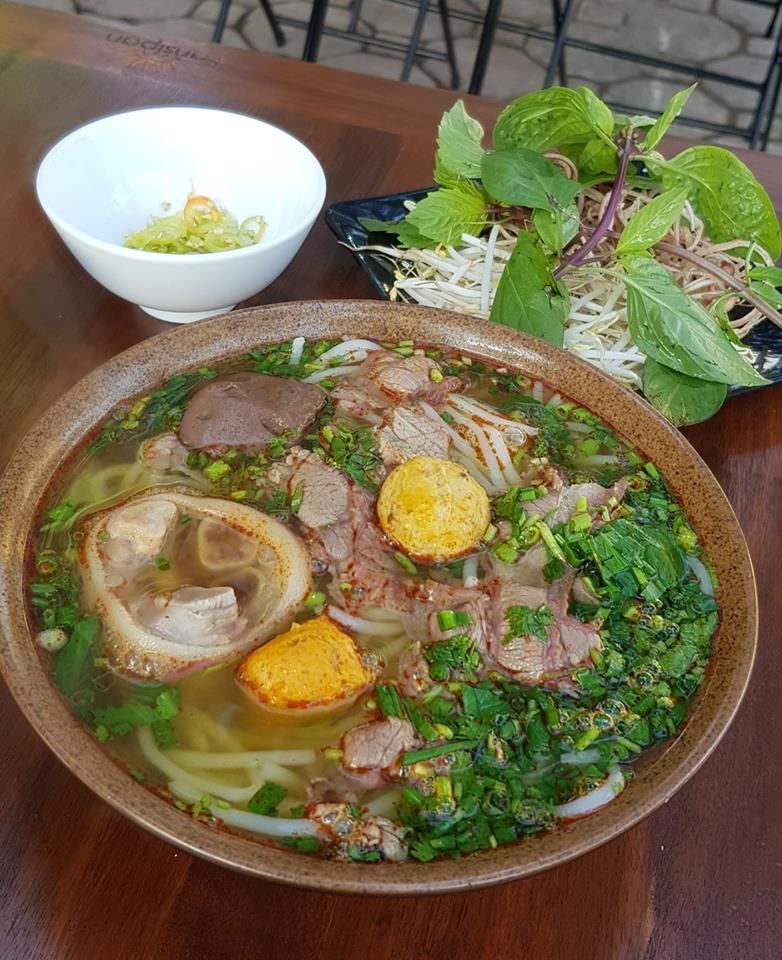 Bún Bò Huế Ngự Uyển