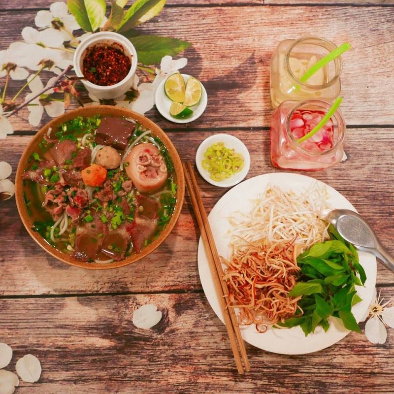 Bún Bò Huế Ngự Uyển