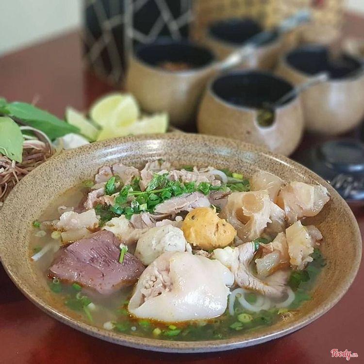 Bún Bò Huế Ngự Uyển - Lương Định Của