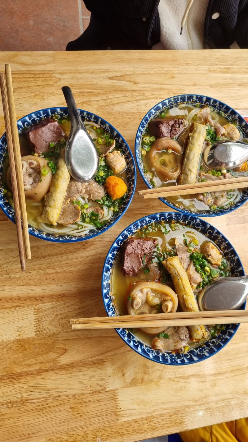 Bún Bò Huế O Hường