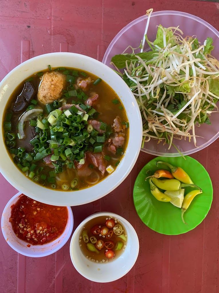 Bún bò Huế O Khương