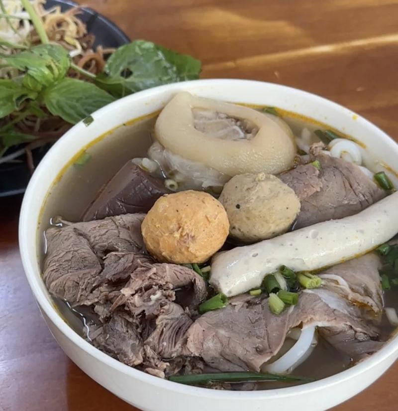 Bún Bò Huế - O Nga