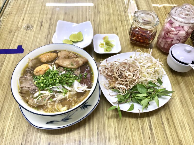 Bún Bò Huế O Sim