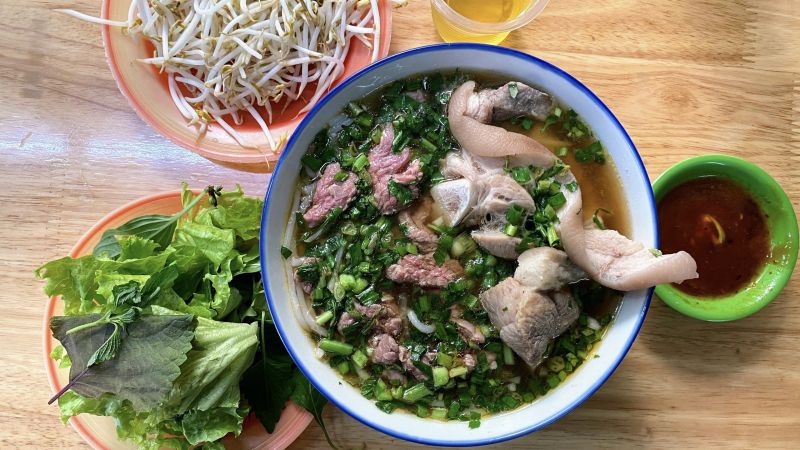 Bún bò Huế Quán xưa