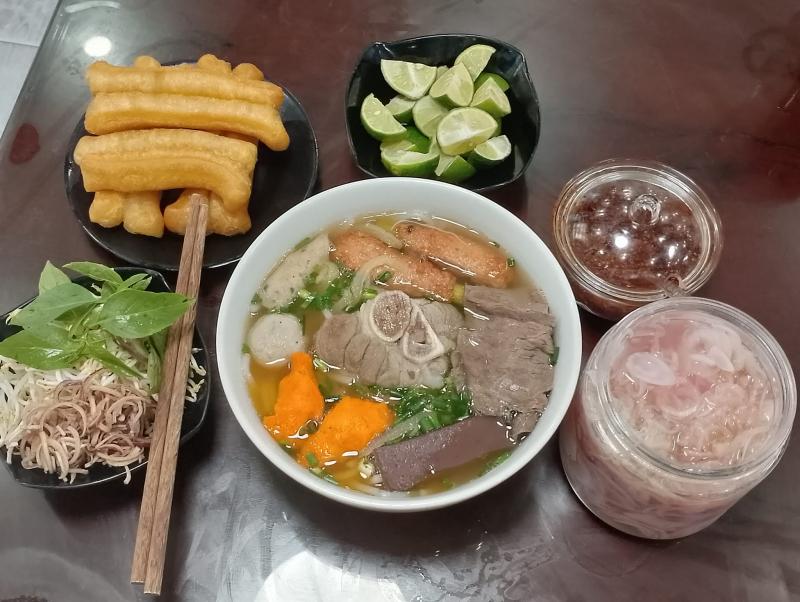 Bún bò Huế Trịnh