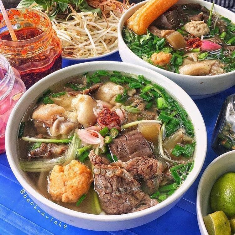 Bún Bò Huế Út Mai