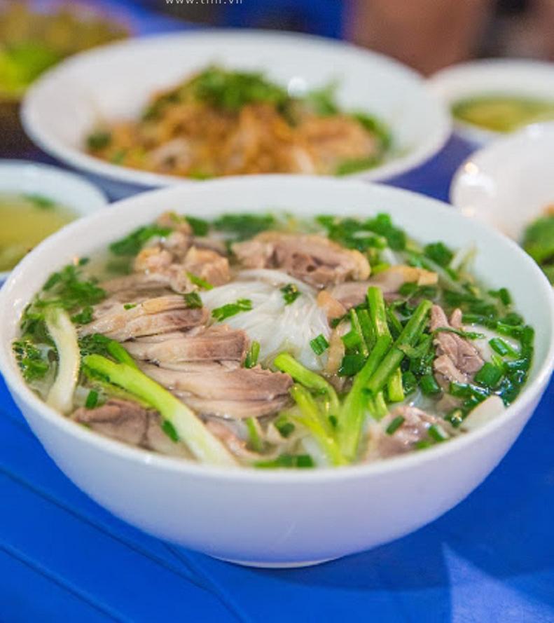 Quán ăn ngon tại phố Lý Quốc Sư, Hà Nội