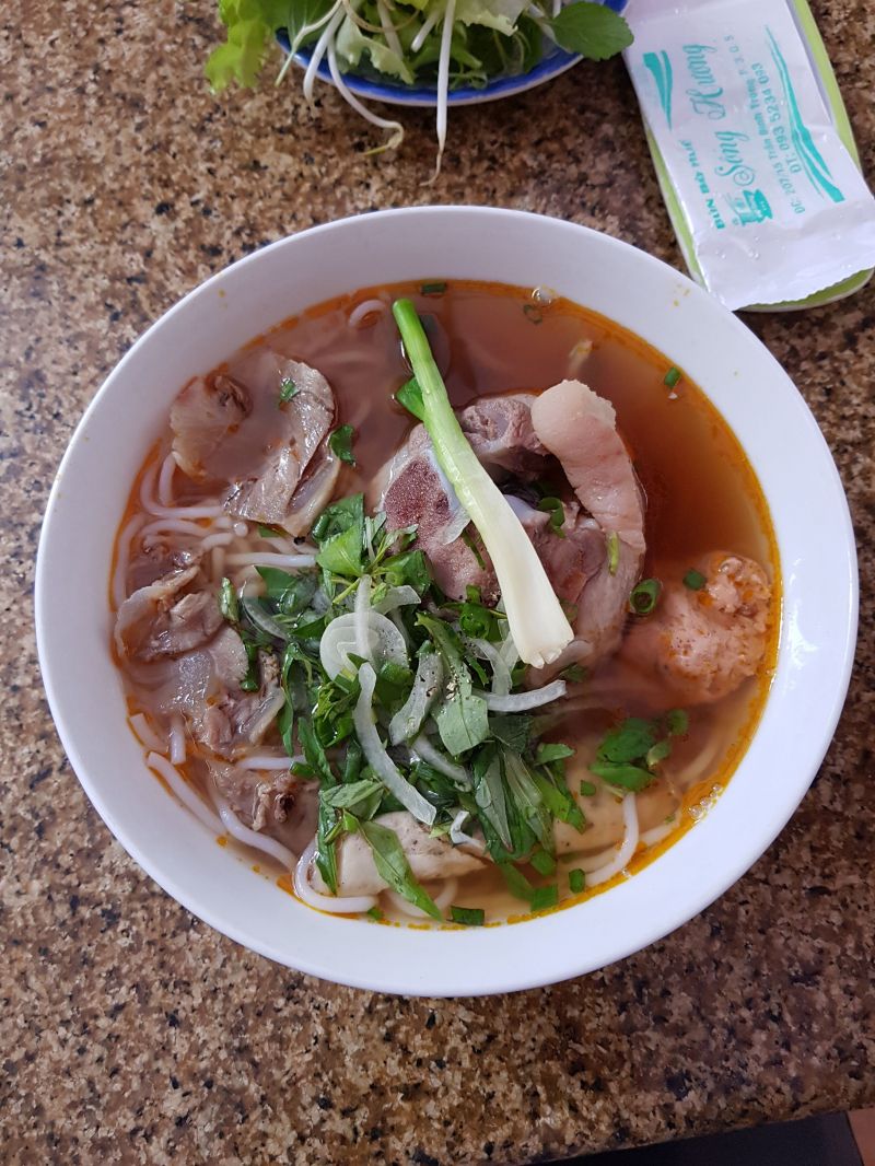 Bún Bò Sông Hương - Cô Nga