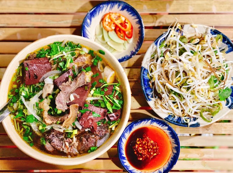 Bún Bò Sườn Phúc Khánh