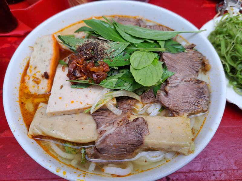 Bún bò Tâng Hàng