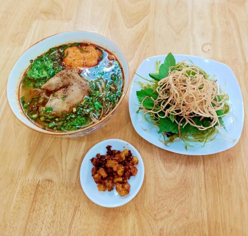 Bún Bò Trần Gia