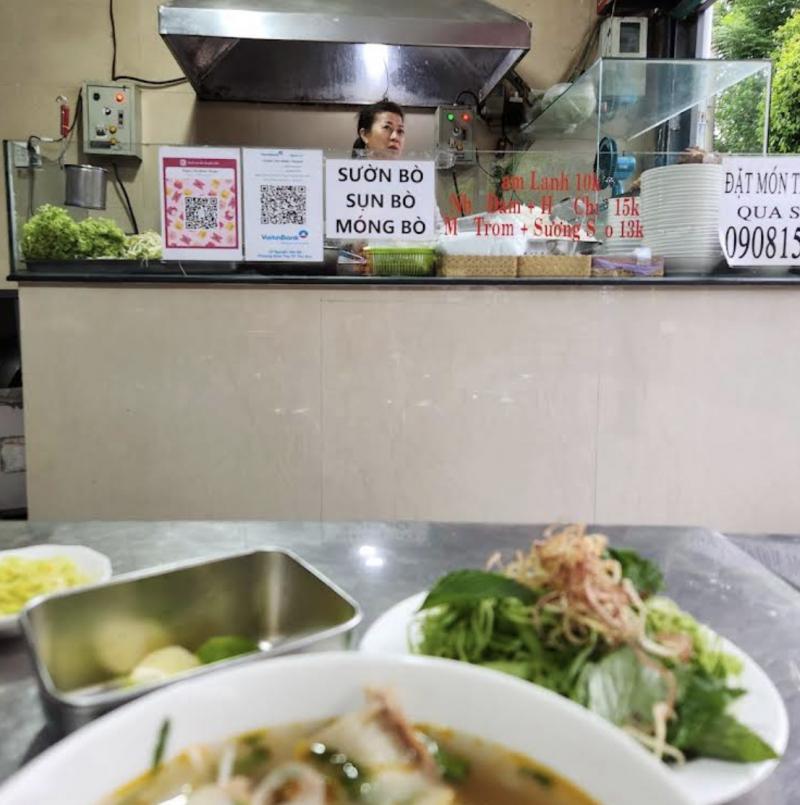 Bún bò xứ Huế Bà Mười