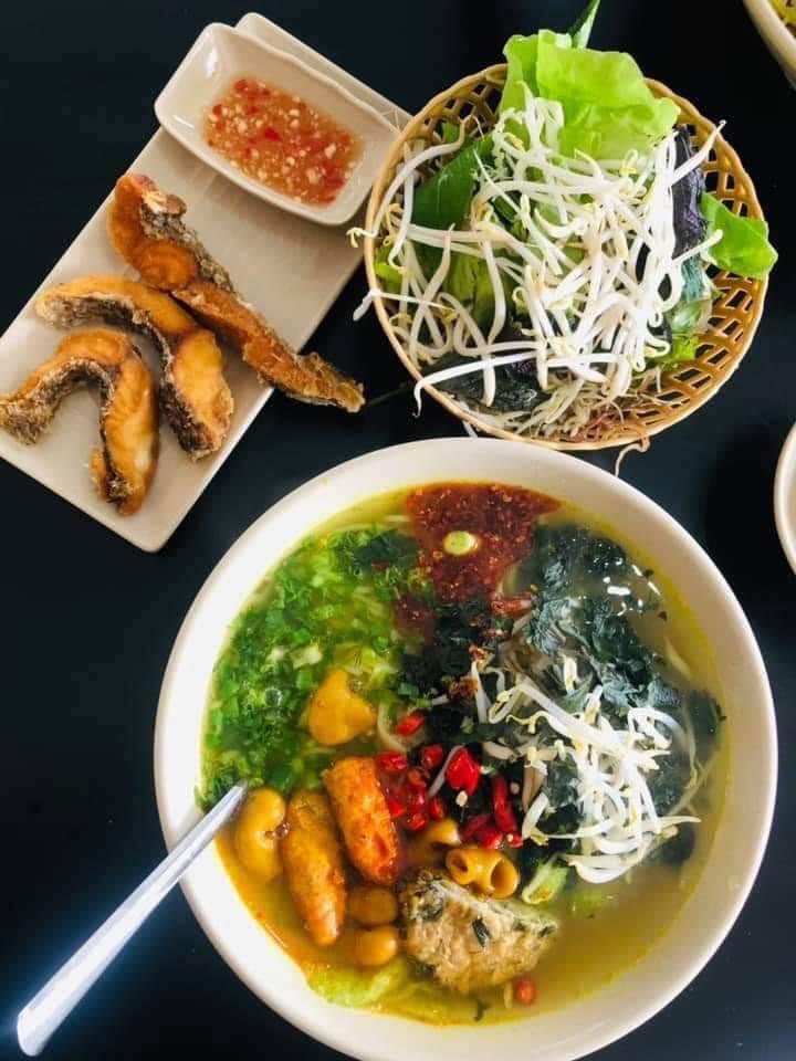 Bún Cá Chấm Cửa Lò