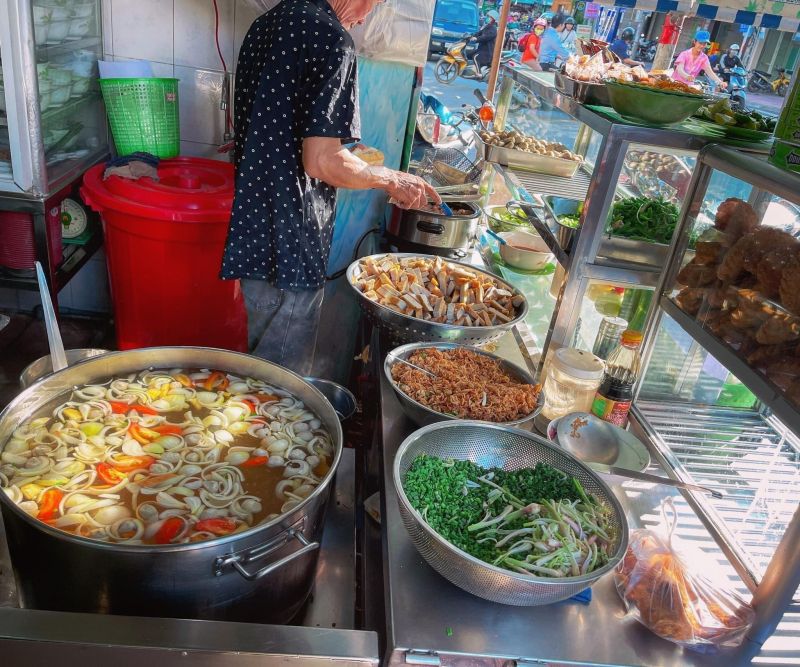 Bún Cá Nguyên Loan