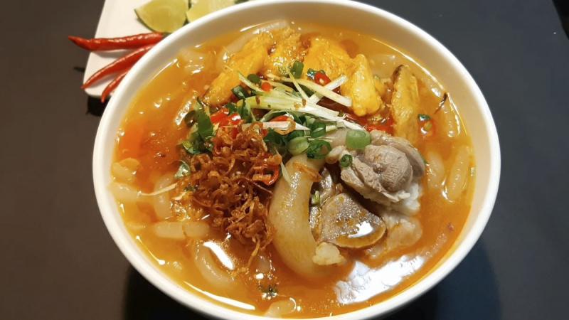 Quán bún bò Huế O Hội