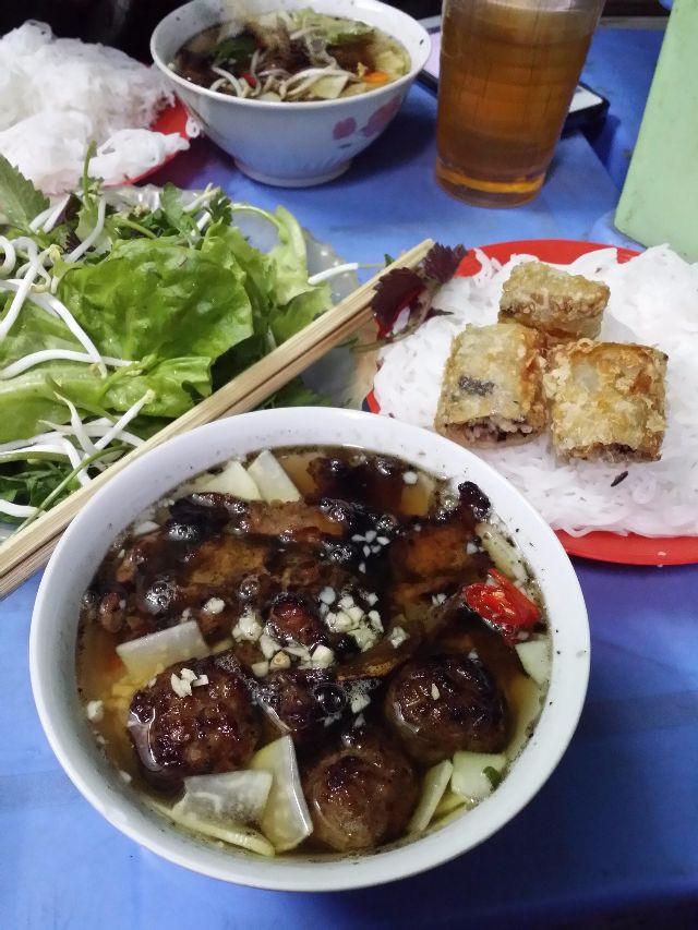 Top 7 Quán ăn ngon phố Nguyễn Thái Học, Quận Ba Đình