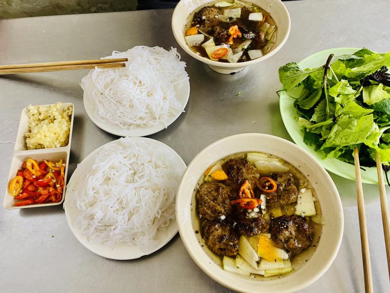 Bún Chả Bà Sâm