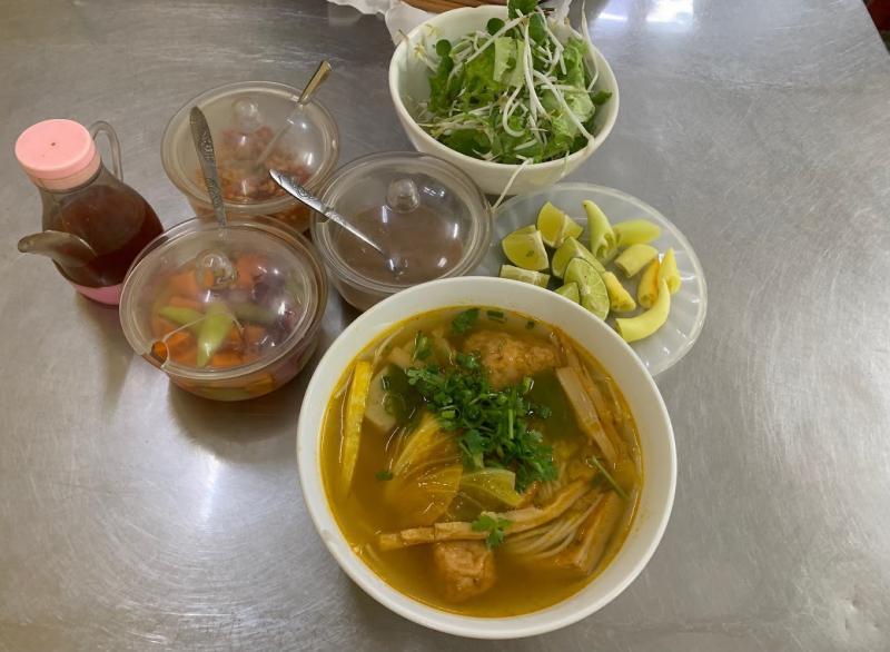 Bún chả cá Bà Hoa