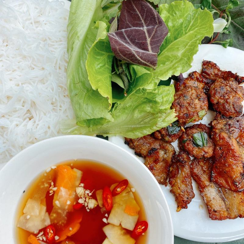 Bún Chả Cầu Tre