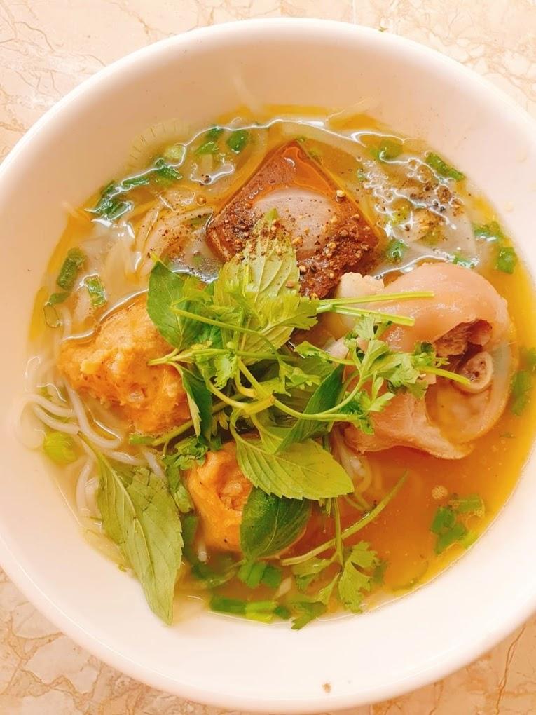 Bún Chả Cua Giò Heo - Nguyễn Quán