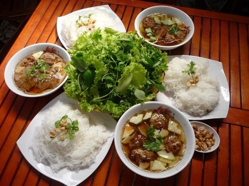 Quán bún chả lâu đời nhất ở Hà Nội