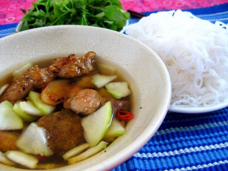 Quán bún chả ngon nổi tiếng Hà Nội